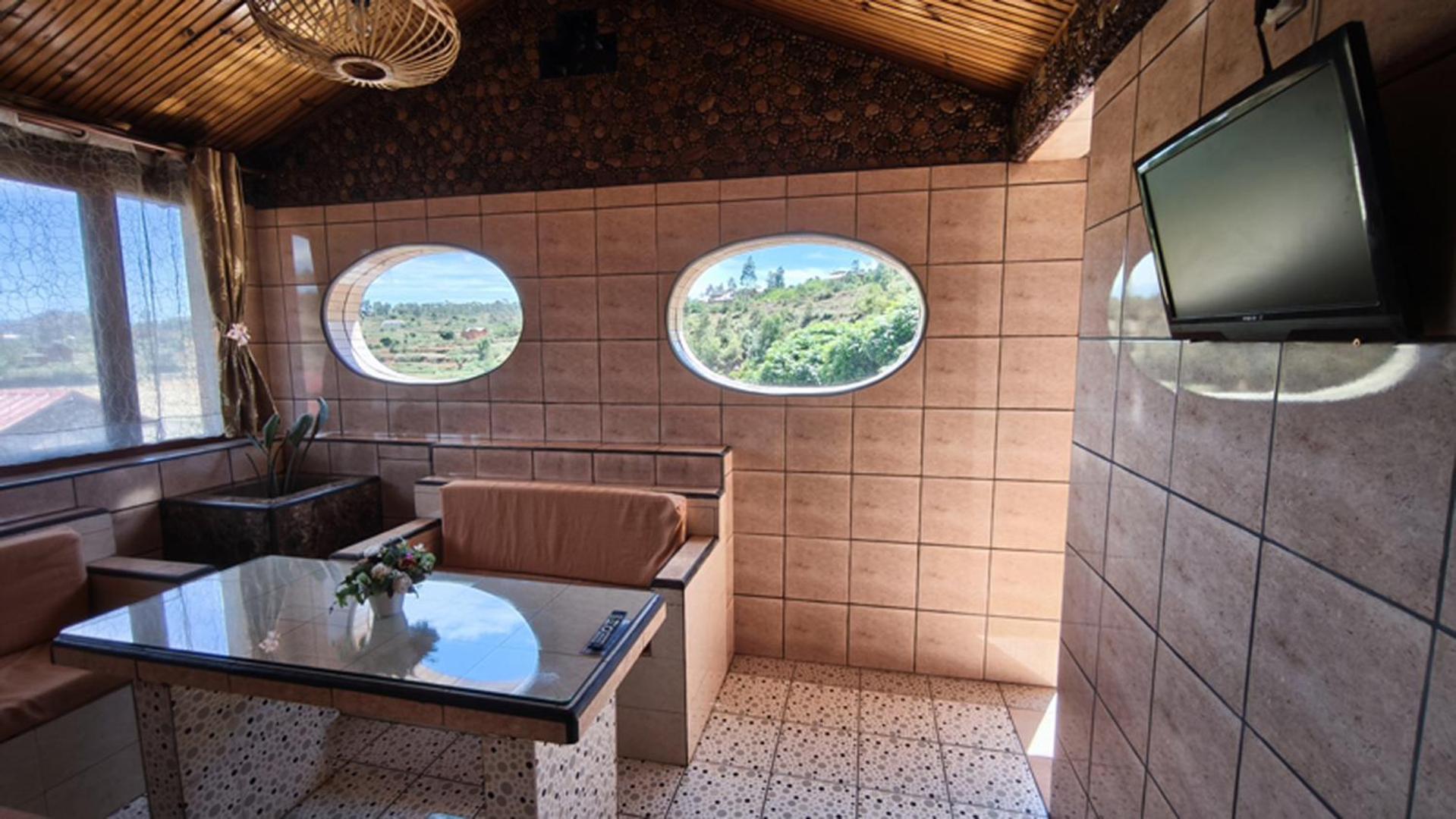 Hotel Restaurant Le Miamiam Glouglou Ambositra Extérieur photo