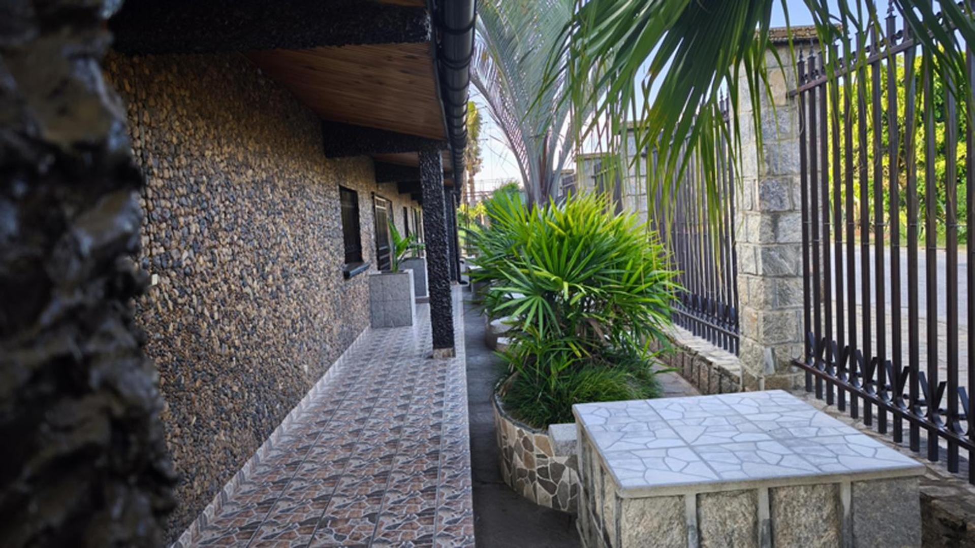 Hotel Restaurant Le Miamiam Glouglou Ambositra Extérieur photo